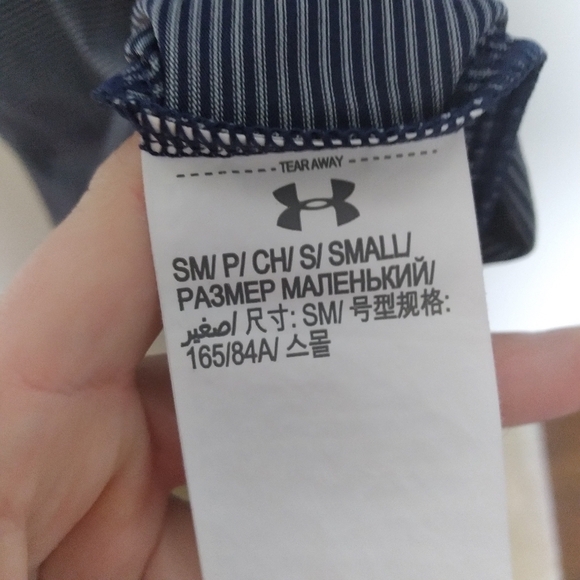 Under Armour Striped Short Sleeve Loose Fit Heatgear Athletic Tee Size Small - Picture 10 of 10
